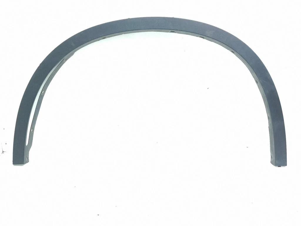 Front arch trim – left