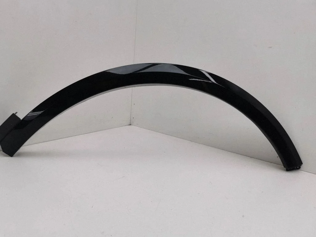 Front arch trim 638122170R