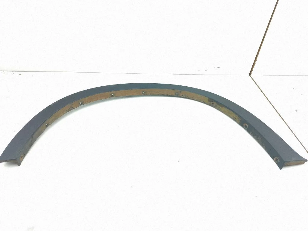 Front arch trim 10503410