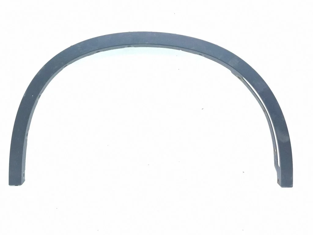 Front arch trim – right