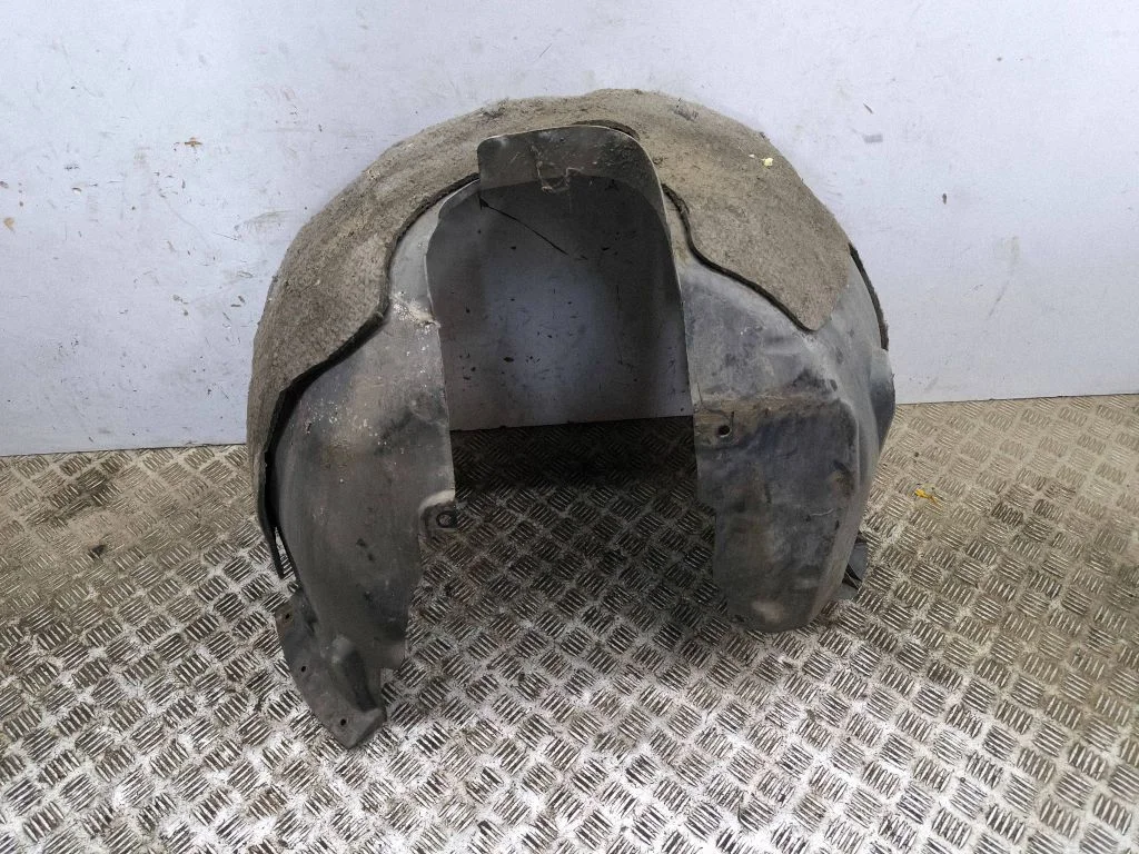 Nadkole przednie EM2BR16115