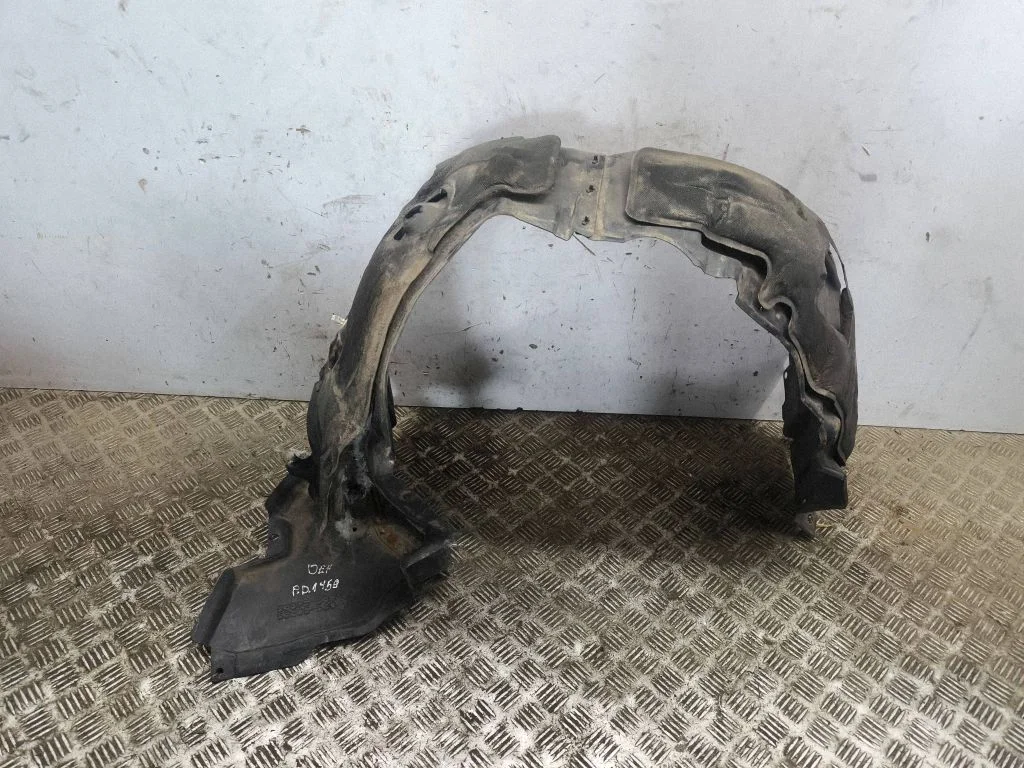 Front wheel arch liner splash guards – Lexus IS 220D-250-350 (2006-2013)