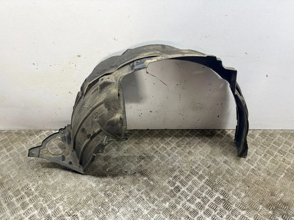 Front wheel arch liner splash guards – right