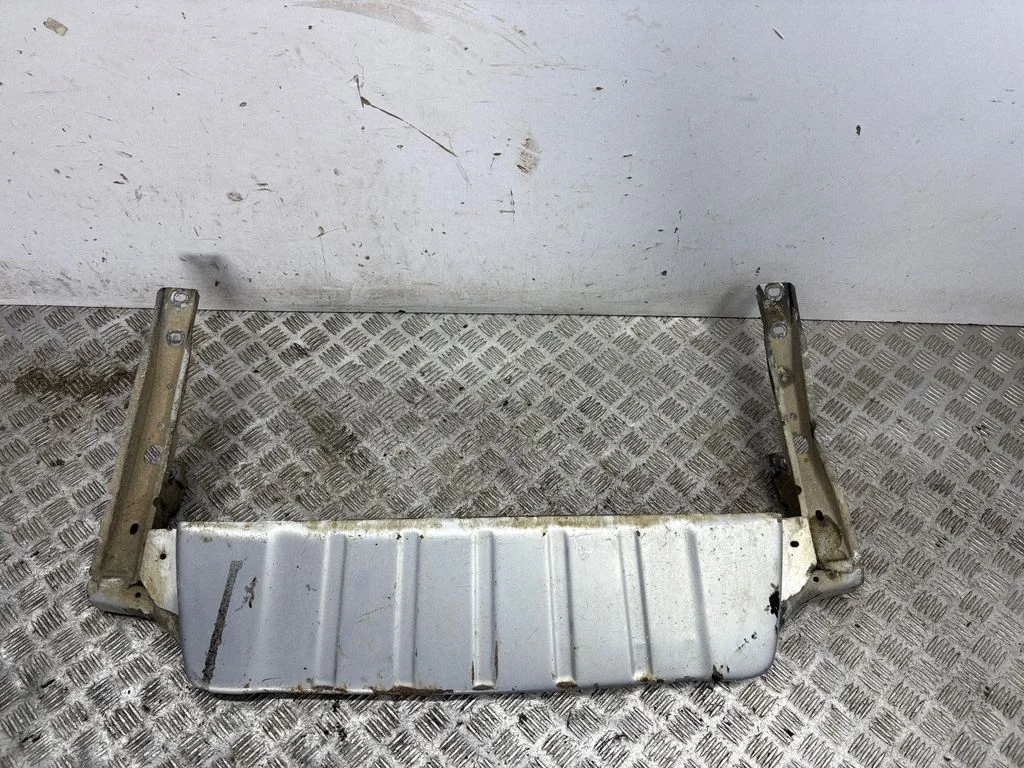 Front bumper skid plate/under tray