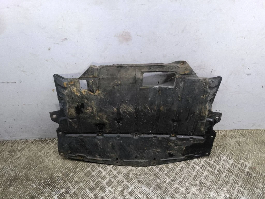 Engine splash shield/under tray 75892AL500