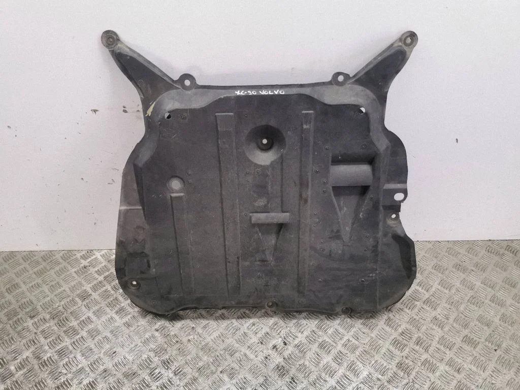 Engine splash shield/under tray