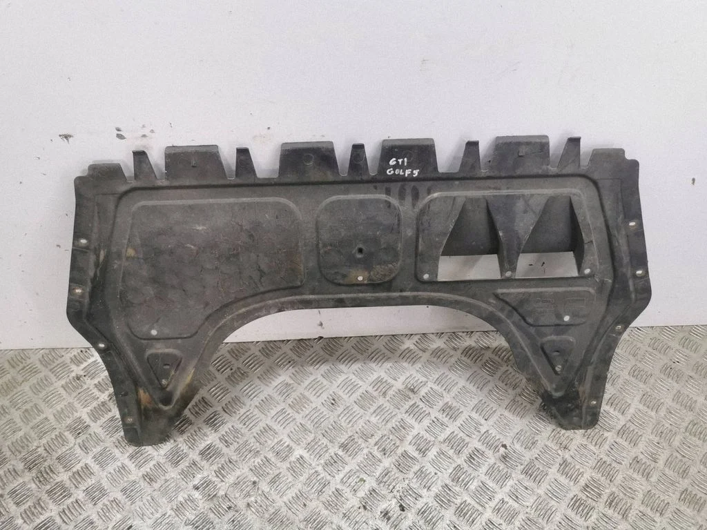 Motora dibena aizsargs – Volkswagen Golf Plus (2005-2013)