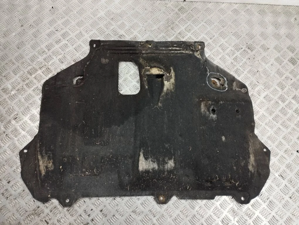 Engine splash shield/under tray