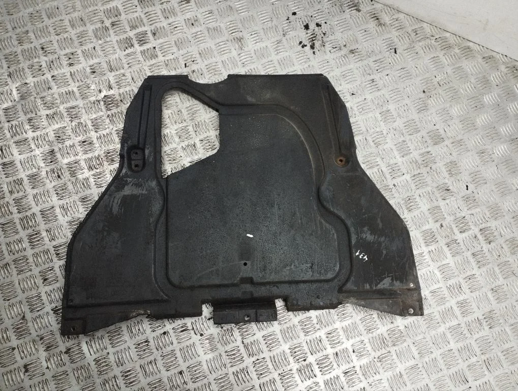 Engine splash shield/under tray 4B0862822
