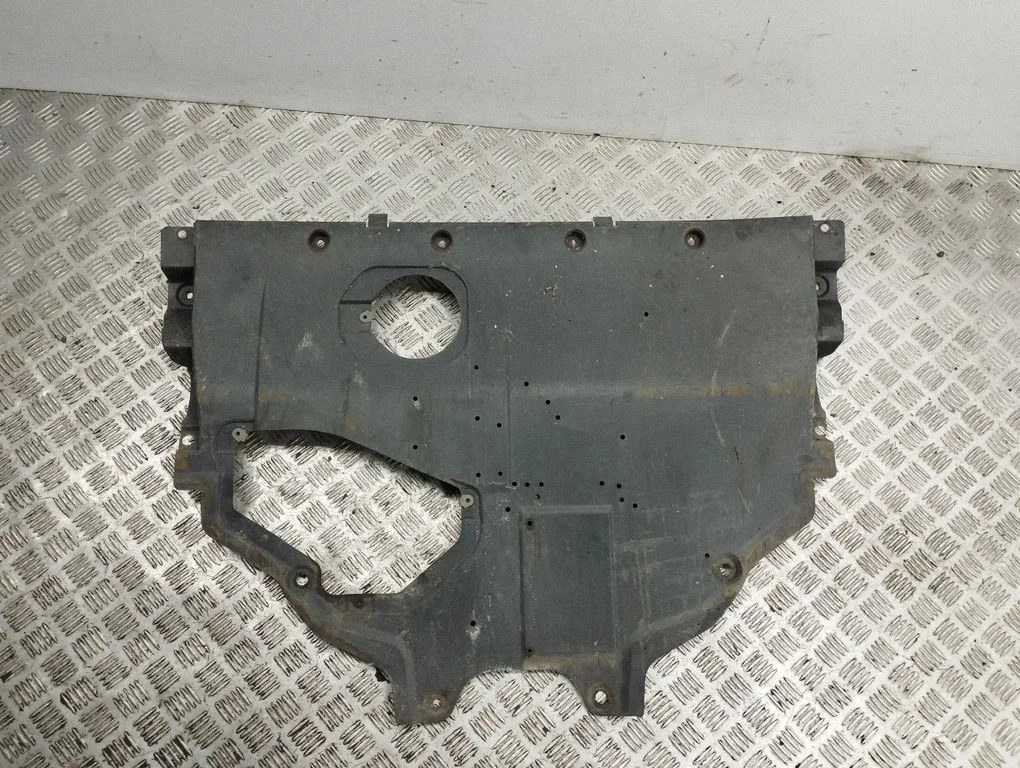 Motora dibena aizsargs
