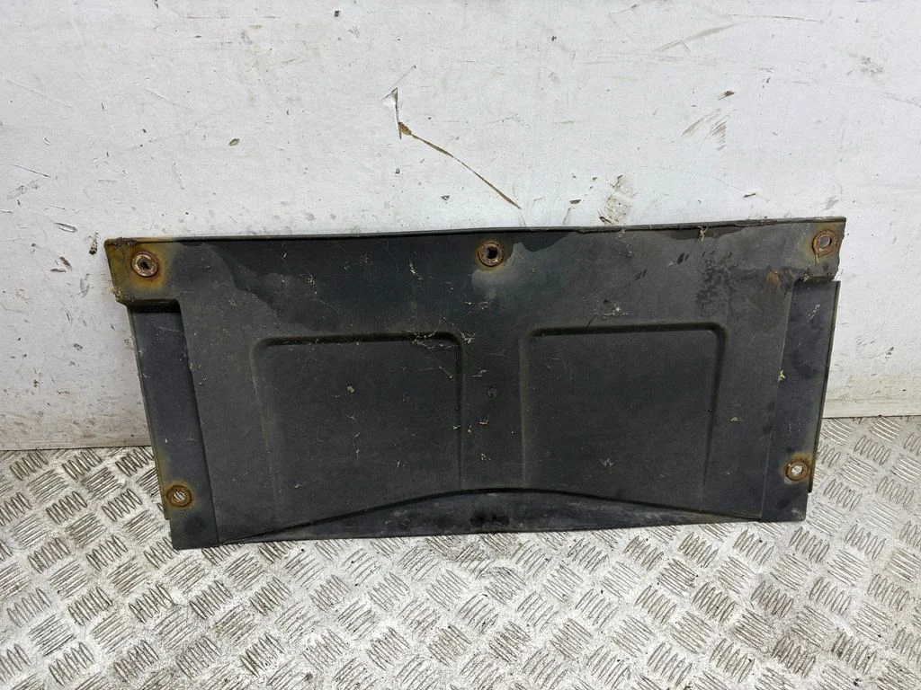 Engine splash shield/under tray