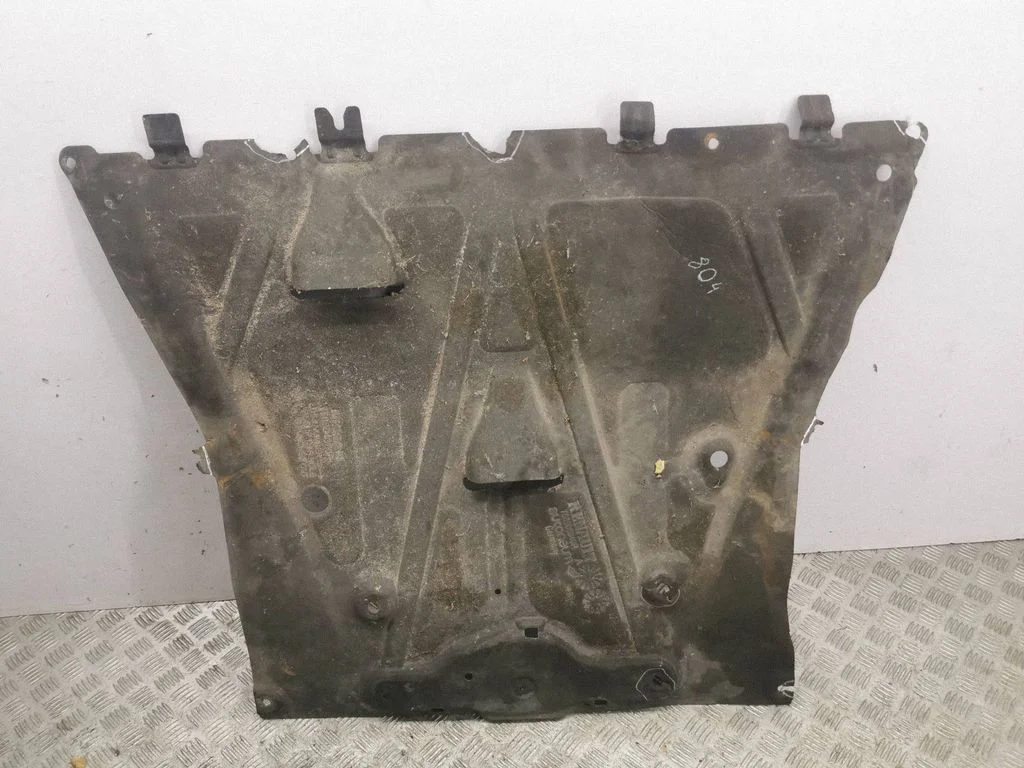 Engine splash shield/under tray 758905940R