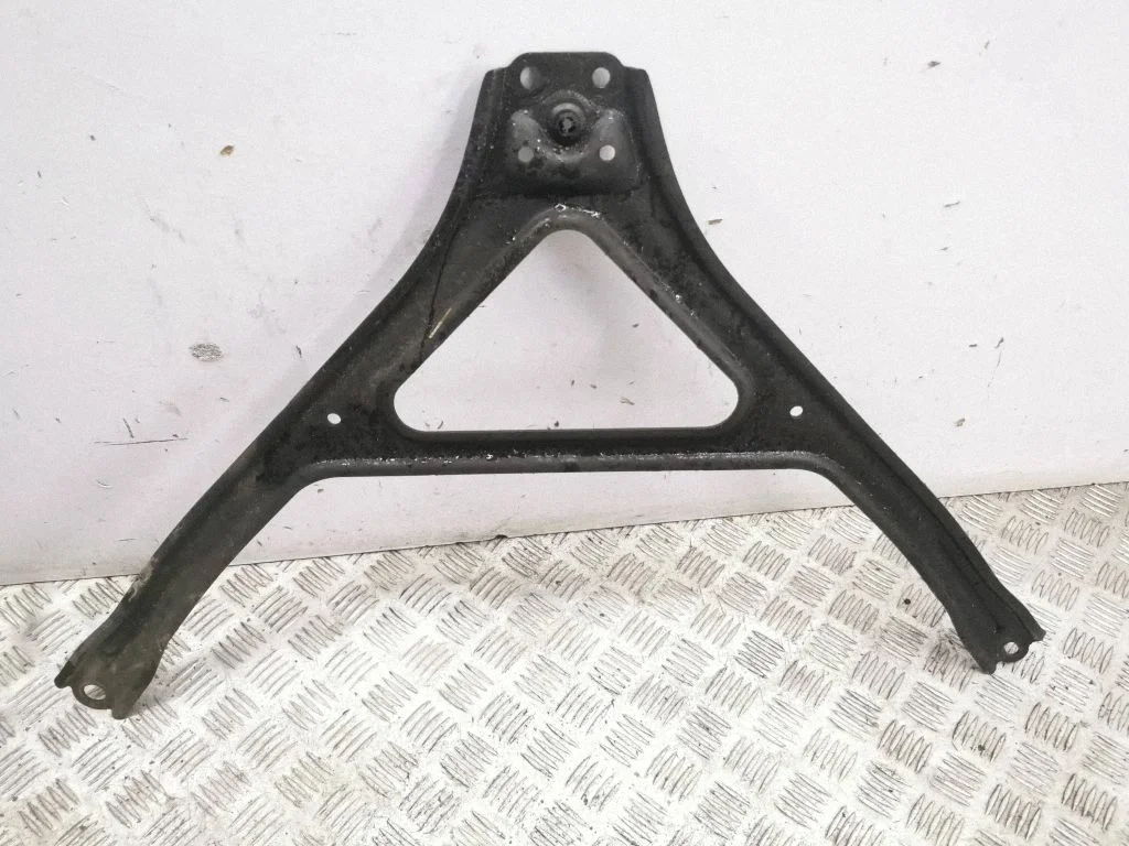 Engine splash shield/under tray