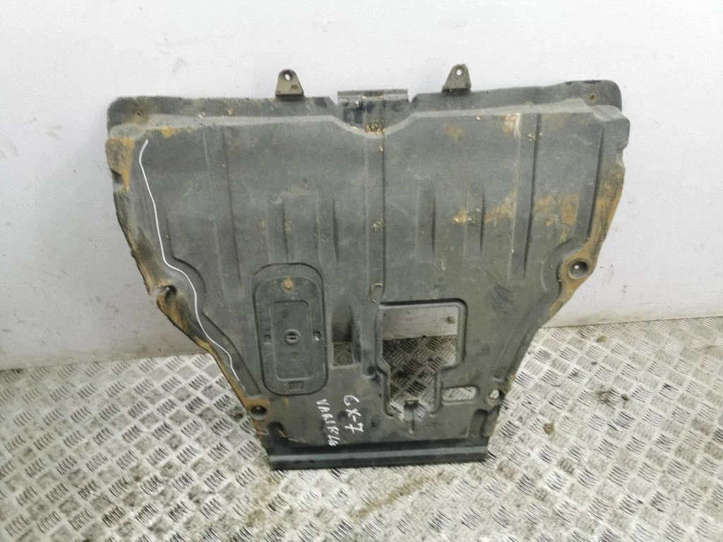 Engine splash shield/under tray