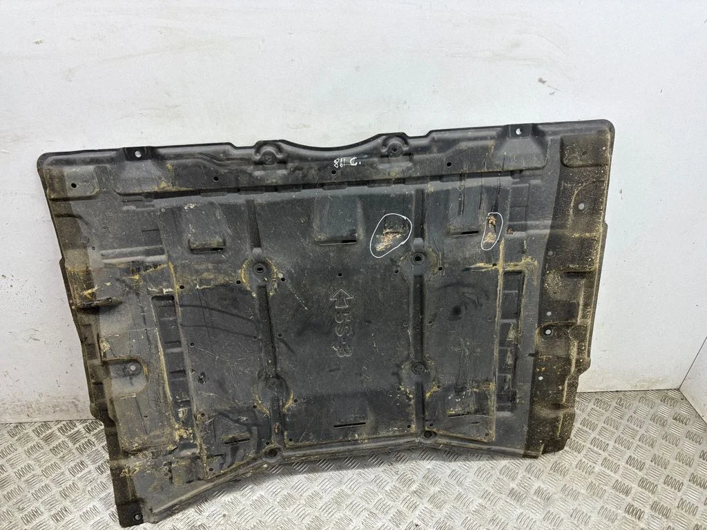 Center/middle under tray cover 748N25SK0B