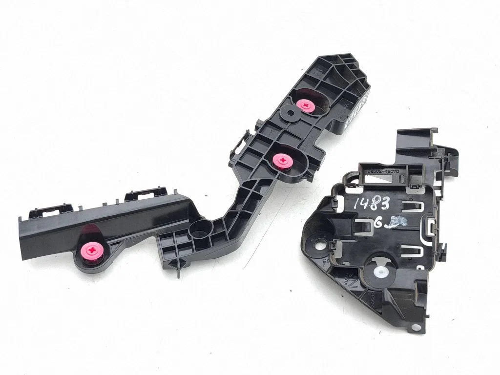 Rear bumper mounting bracket 5215542060
