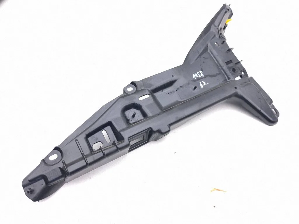 Rear bumper mounting bracket 100927200F