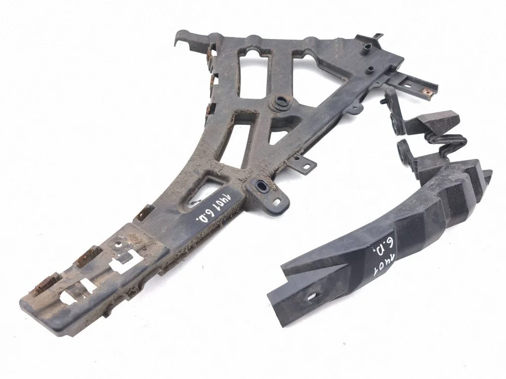 Rear bumper mounting bracket HK8317A881AD