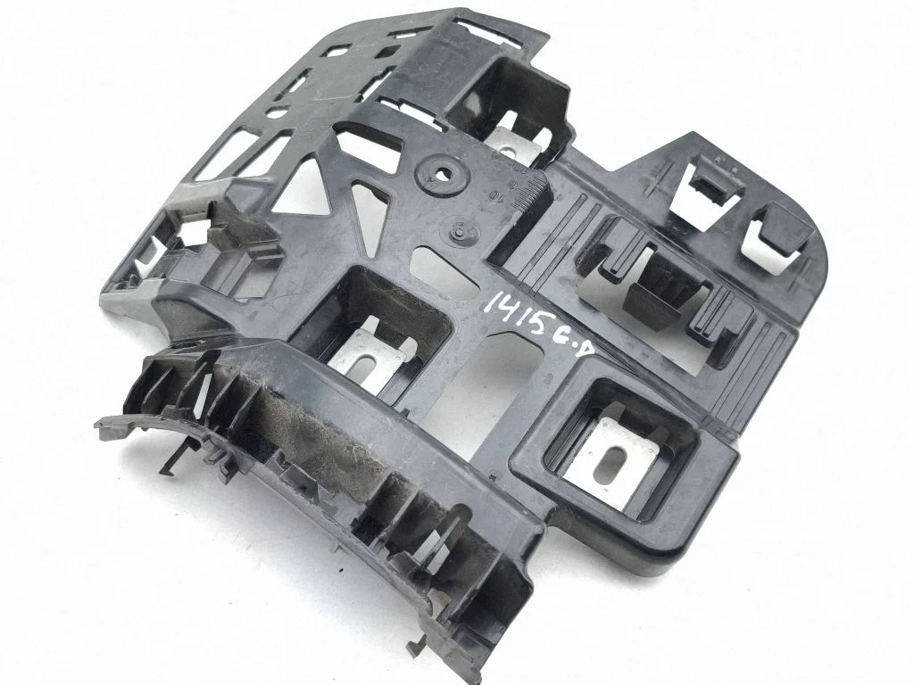 Rear bumper mounting bracket – Mercedes-Benz EQE v295 (2022-)