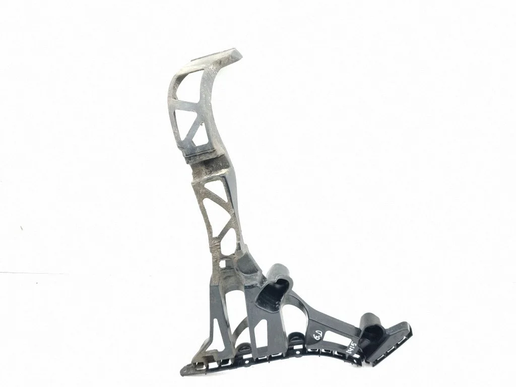 Rear bumper mounting bracket – Mercedes-Benz EQE v295 (2022-)