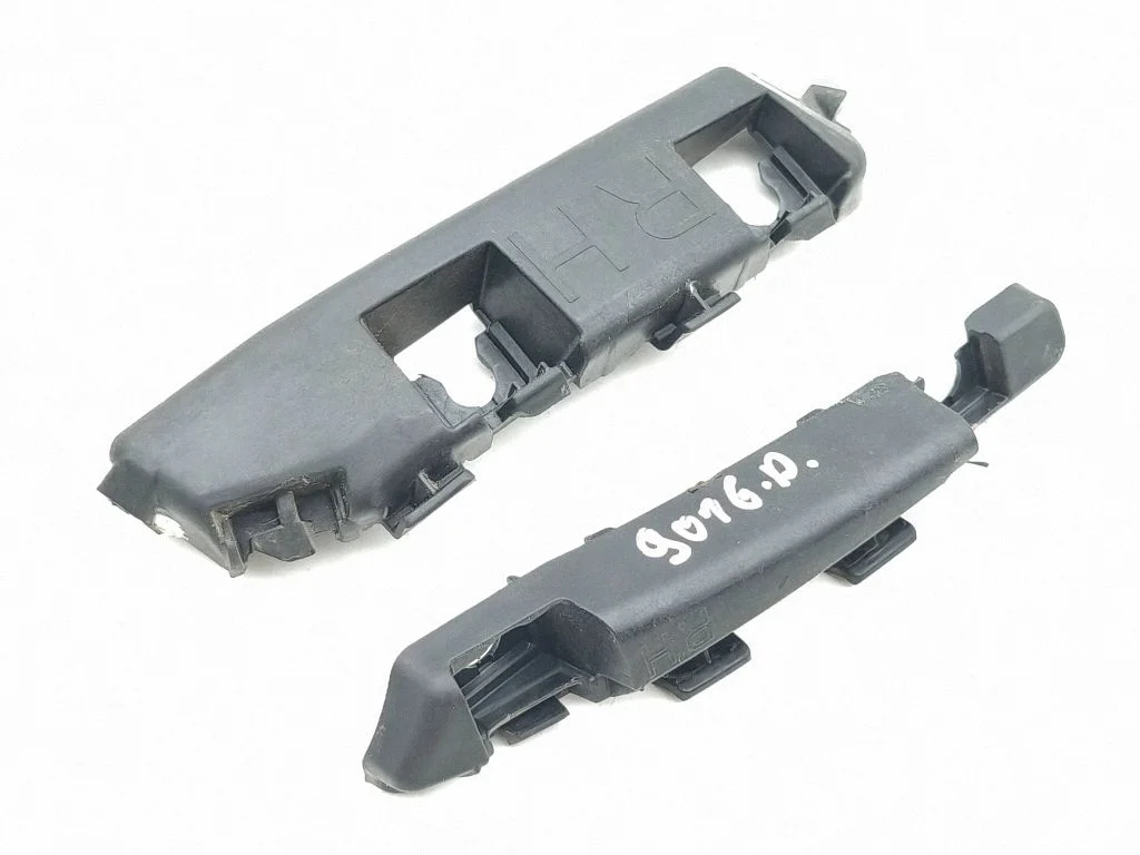Rear bumper mounting bracket 86654J9BA0