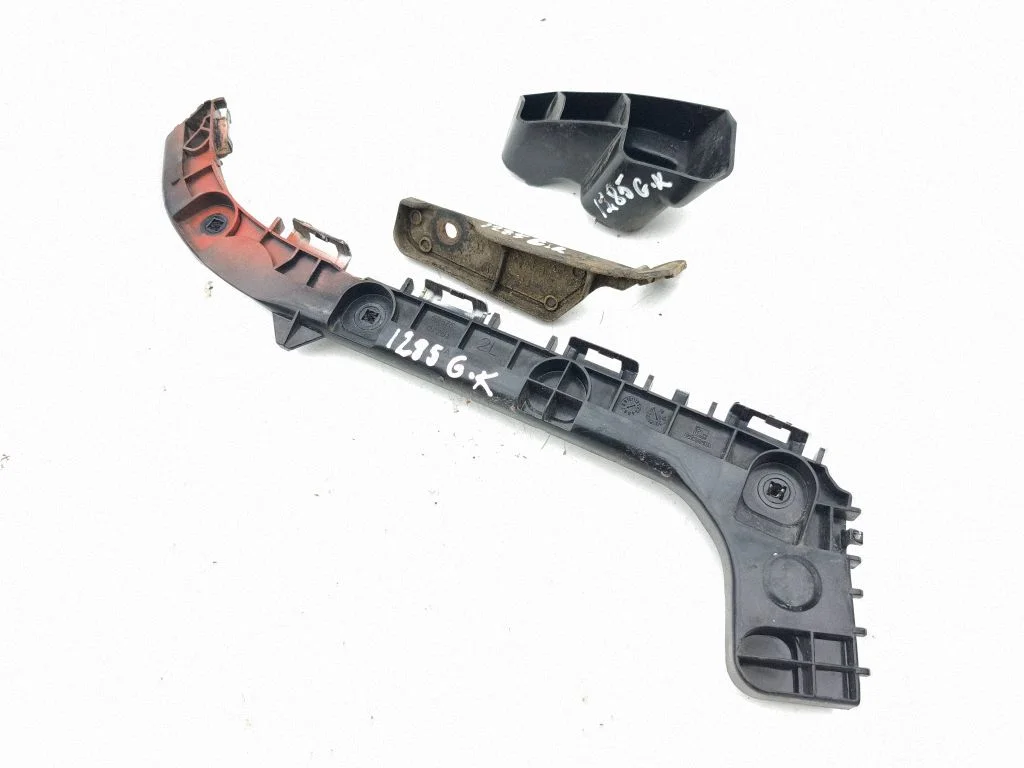 Aizmugurējā bufera turētājs 5257602201