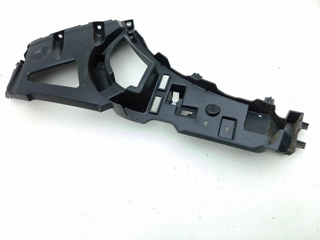 Rear bumper mounting bracket – right
