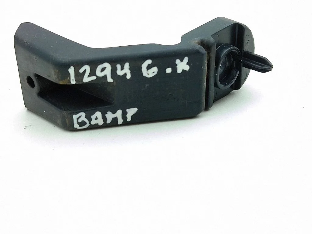 Rear bumper mounting bracket 9852060280