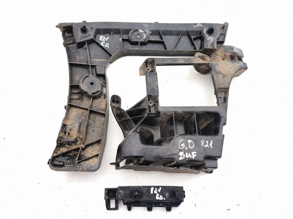 Rear bumper mounting bracket 4G9807454F