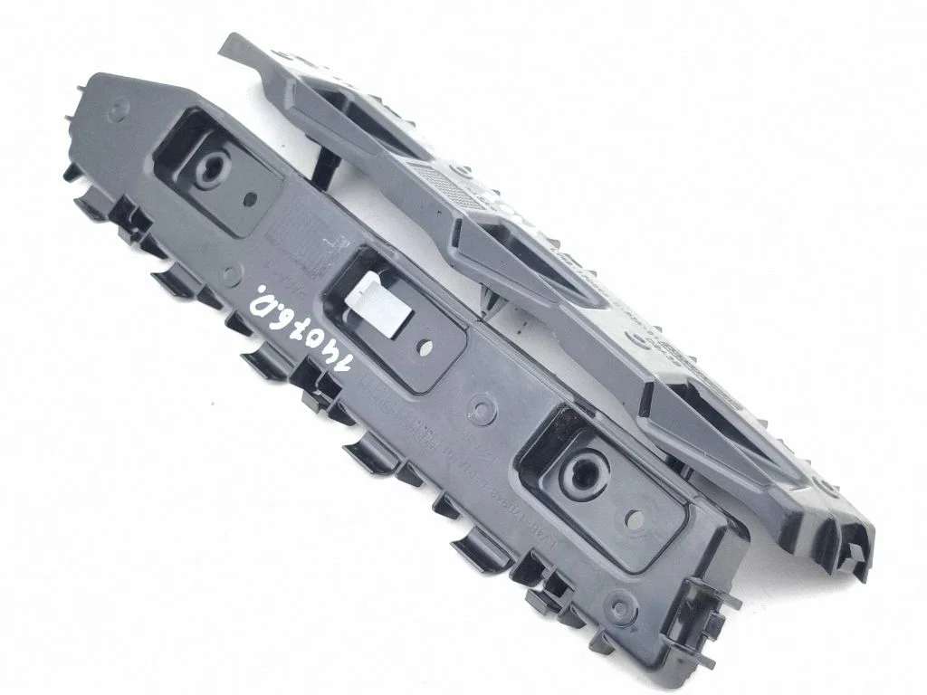 Rear bumper mounting bracket LV4B17D949D