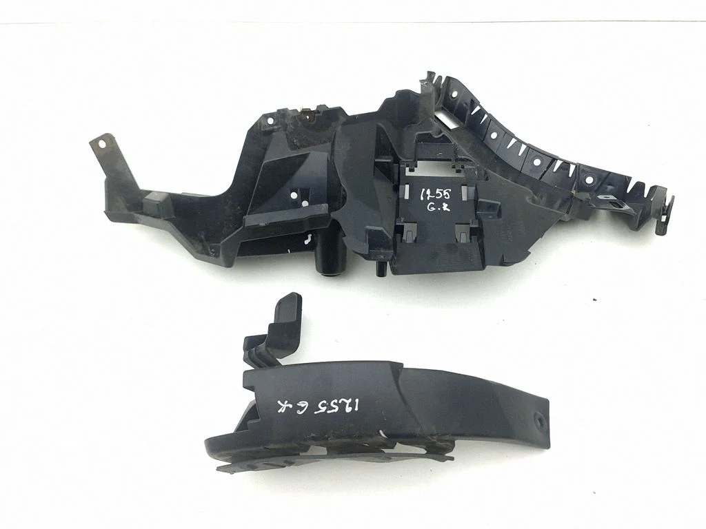 Rear bumper mounting bracket K8D29170AA