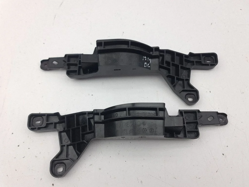 Rear bumper mounting bracket 9830572280