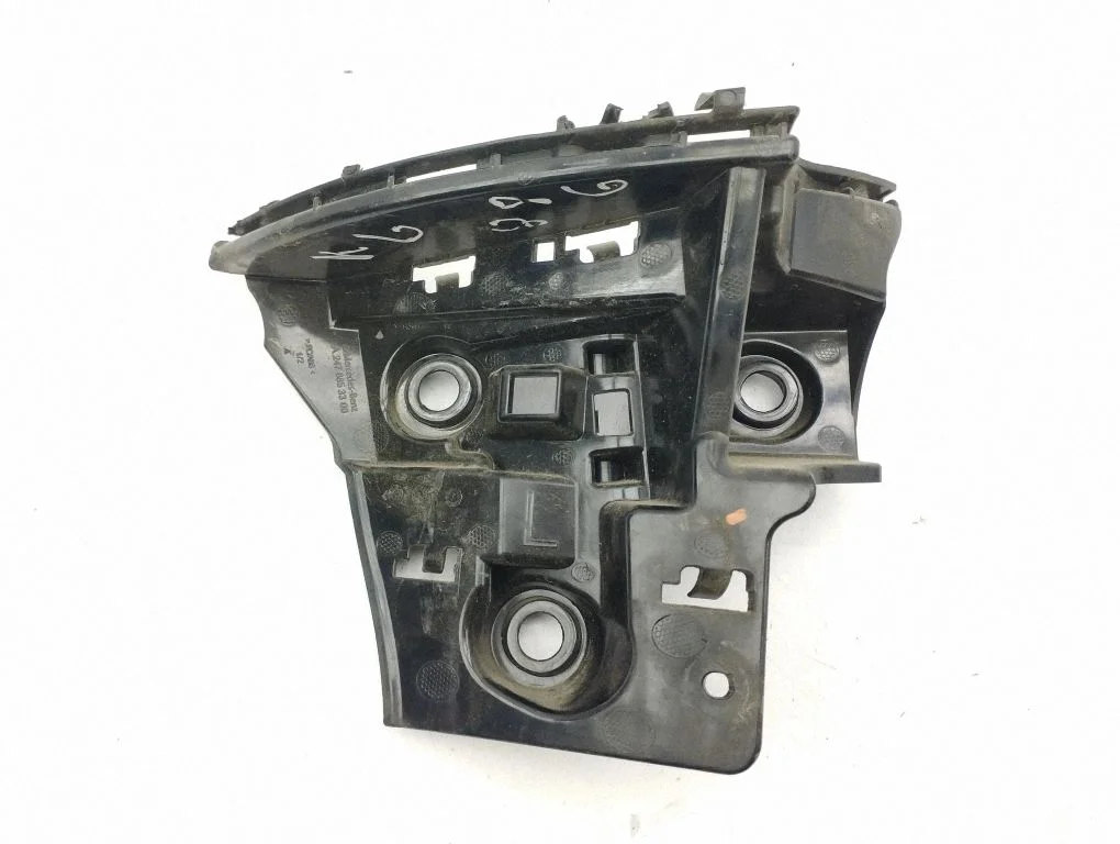 Rear bumper mounting bracket A2478853300