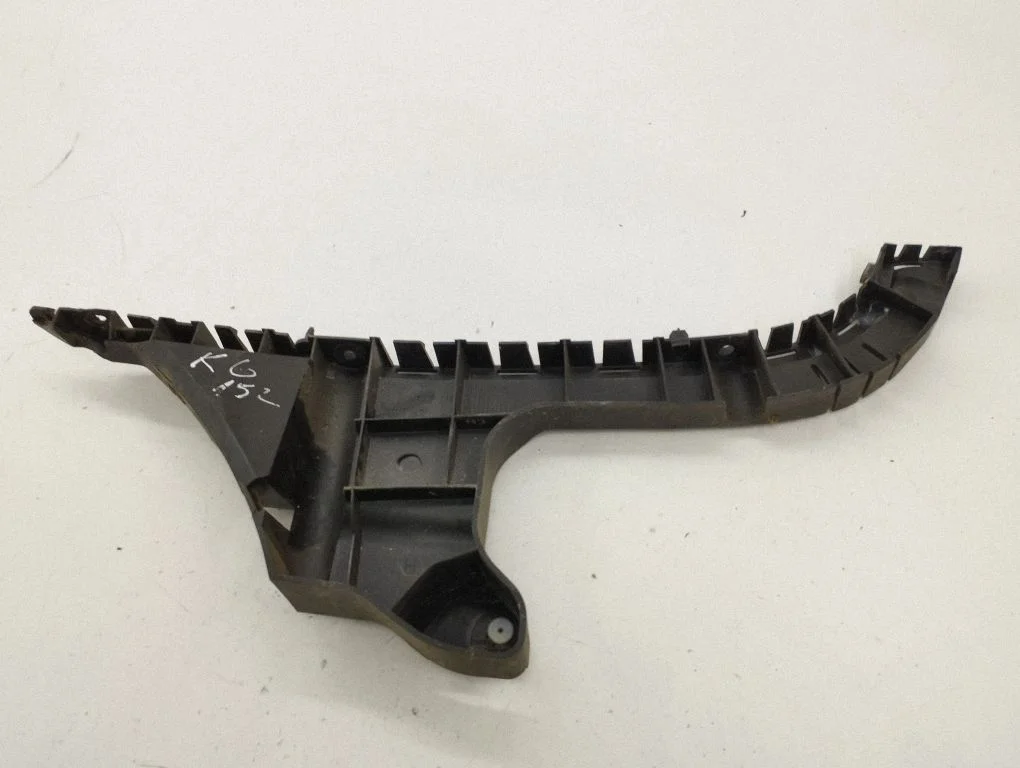 Rear bumper mounting bracket 31265327