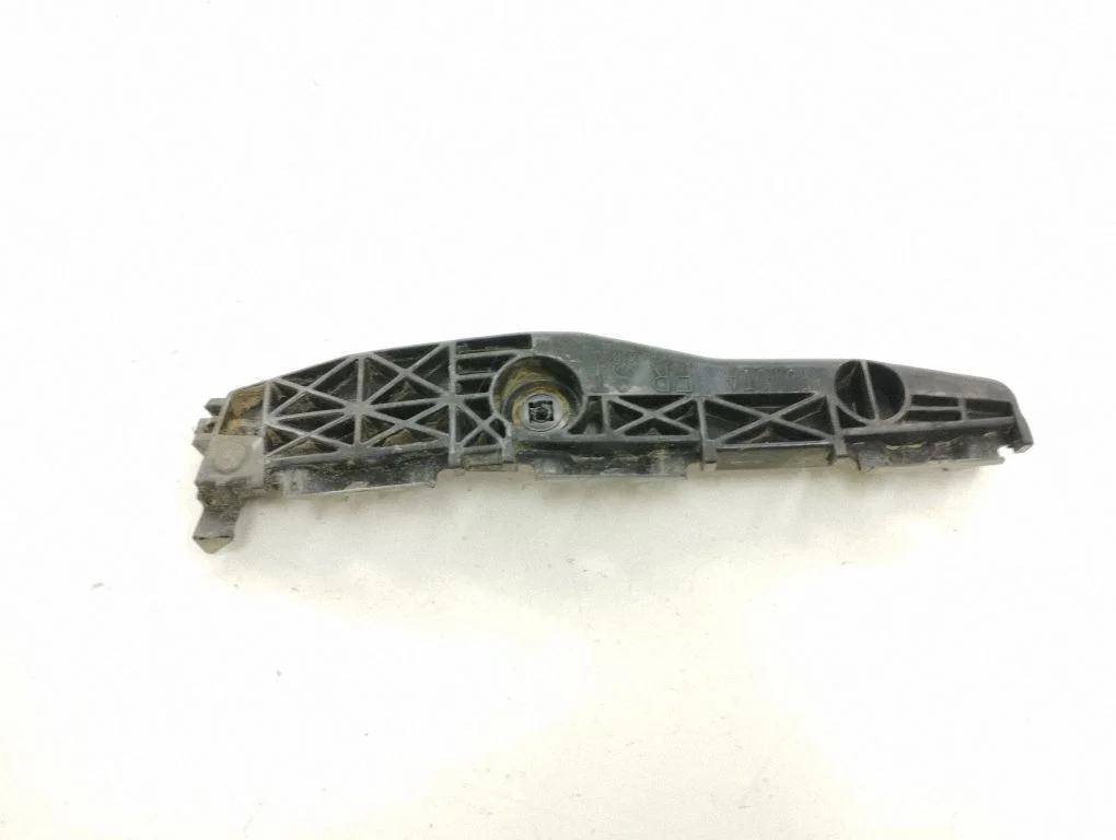 Rear bumper mounting bracket – right