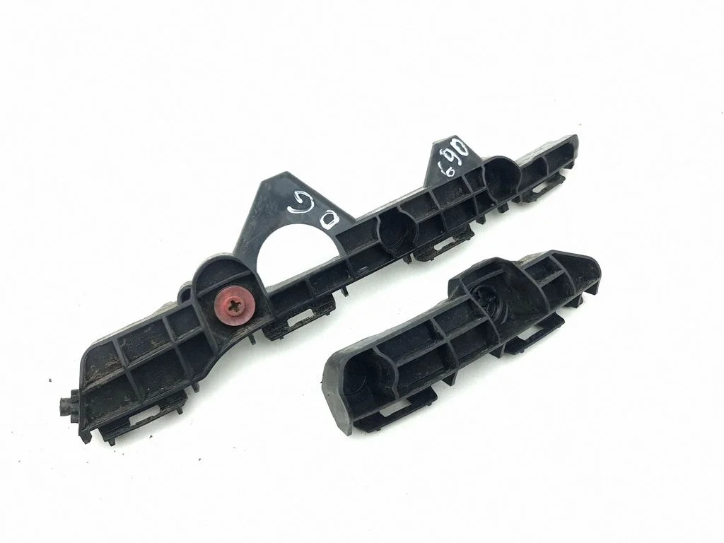 Rear bumper mounting bracket 5215542030