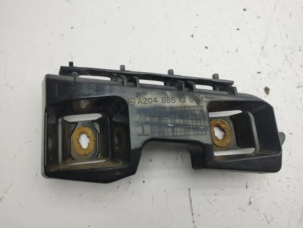 Rear bumper mounting bracket A2048851365
