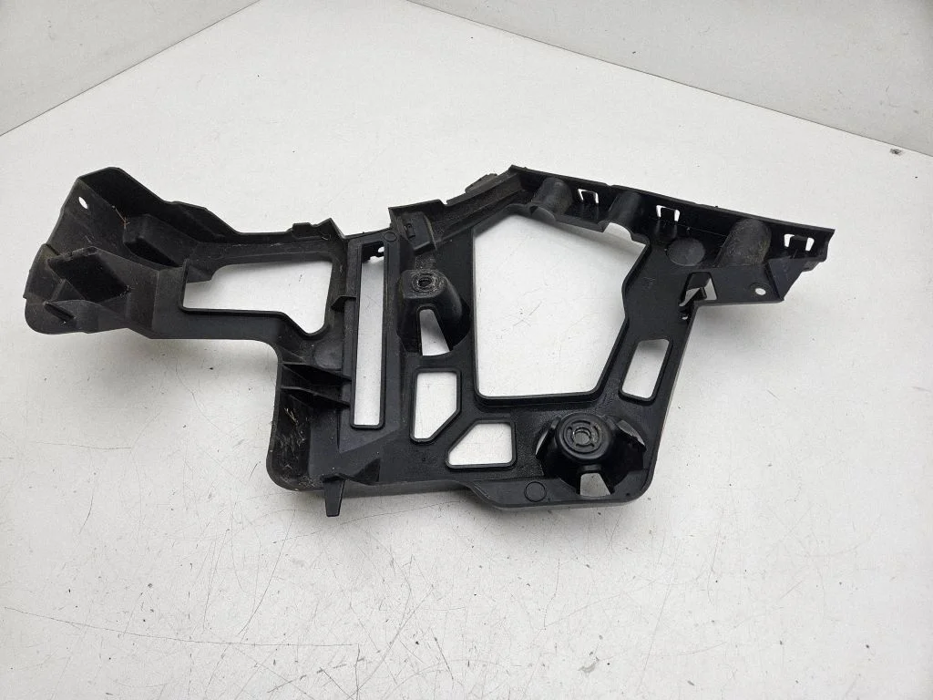 Rear bumper mounting bracket 9686699780
