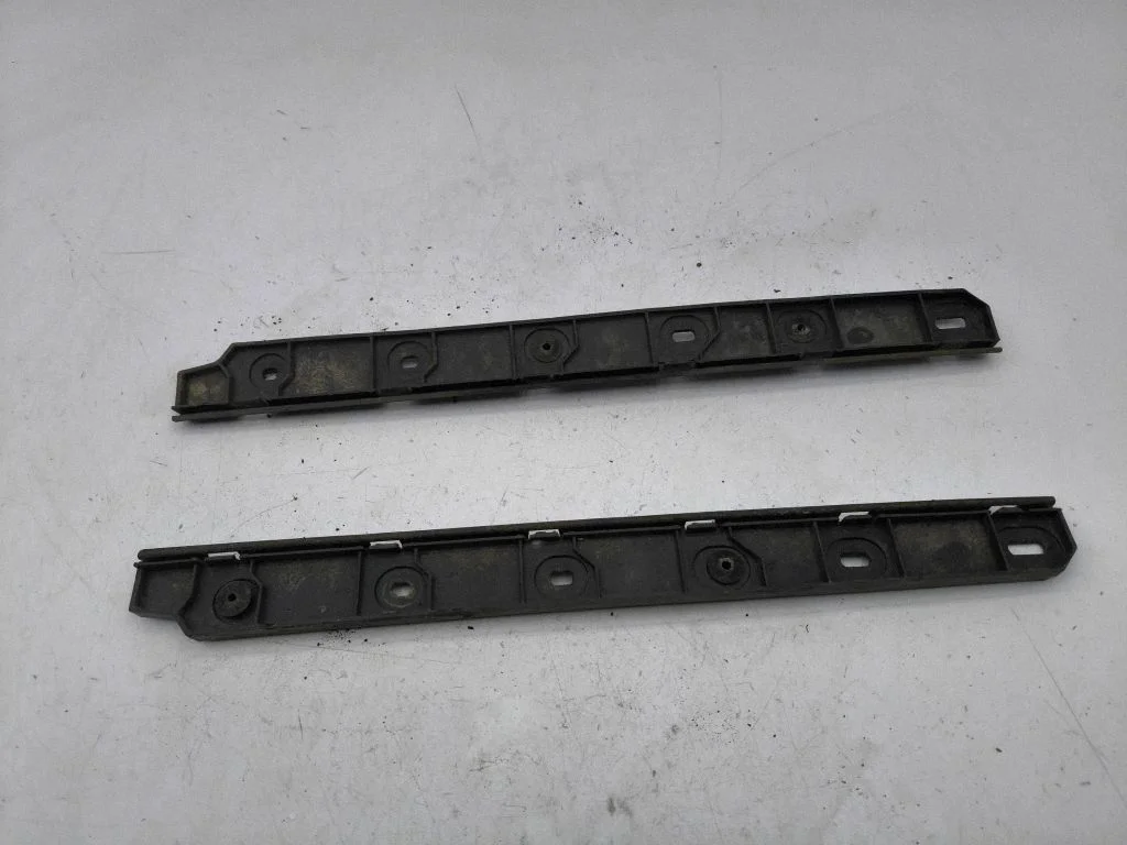 Rear bumper mounting bracket A6398850356