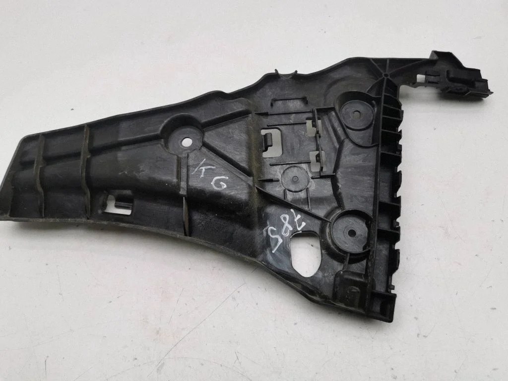Rear bumper mounting bracket 8Y4807378
