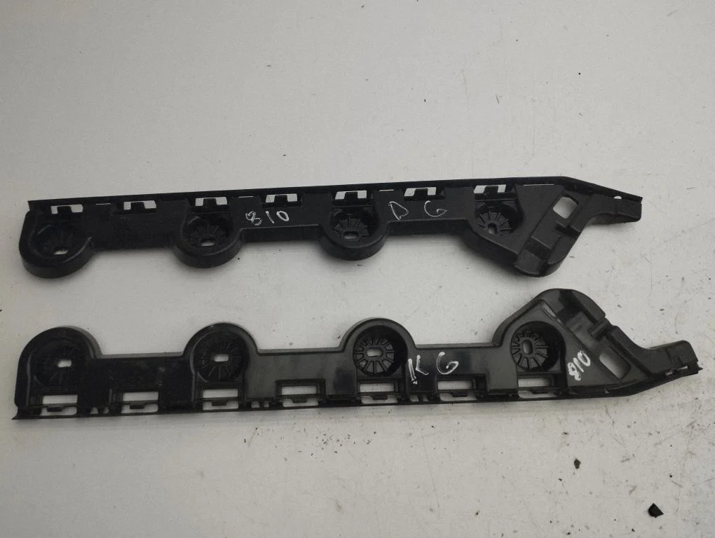 Rear bumper mounting bracket 5E7807393