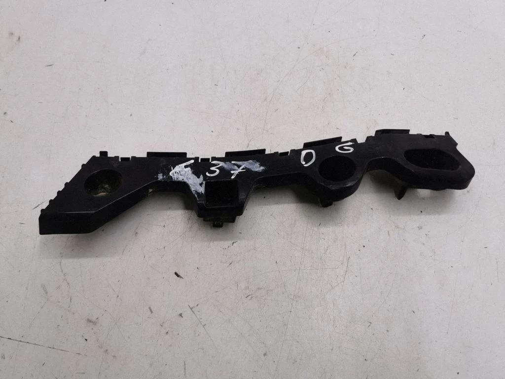 Aizmugurējā bufera turētājs KD53502H1