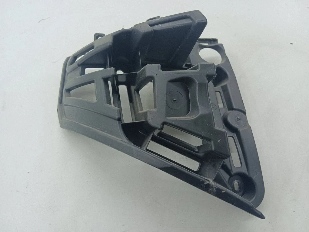 Aizmugurējā bufera turētājs 9826657480