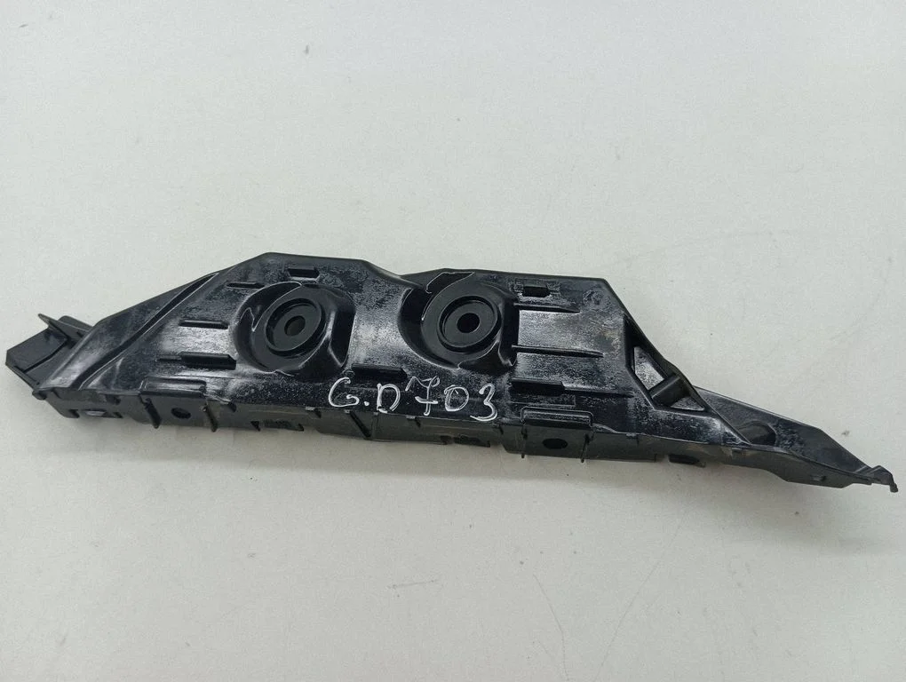 Rear bumper mounting bracket 6F9807394B