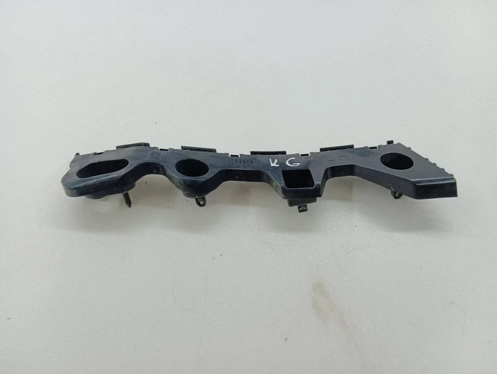 Tagumise kaitseraua kinnitusklamber – Mazda CX-5 (2012-2017)