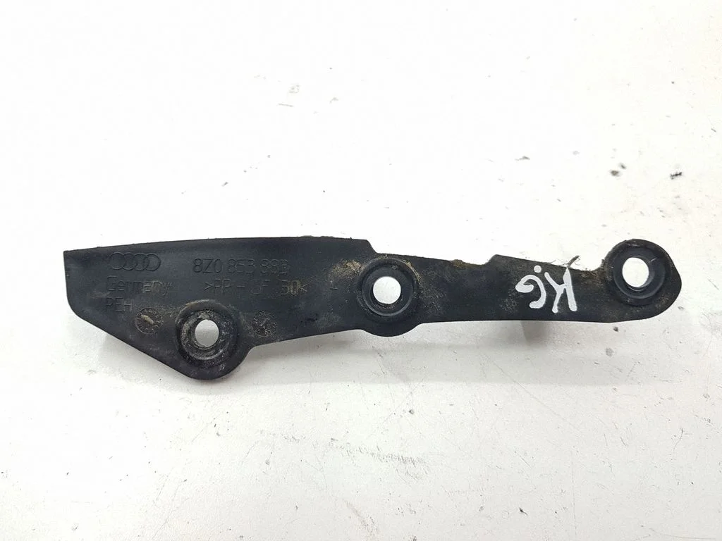 Rear bumper mounting bracket 8Z0853883