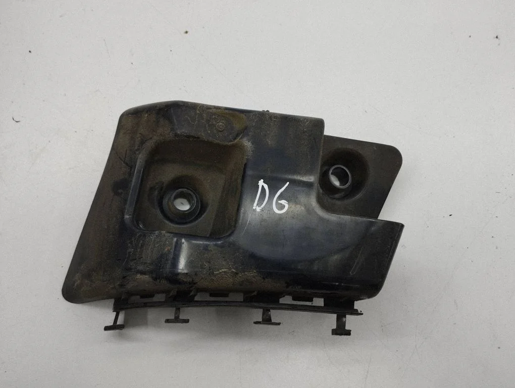 Rear bumper mounting bracket A2468850265
