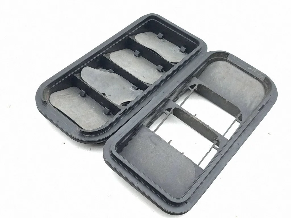 Ventilatsioonirest 7N0819465E
