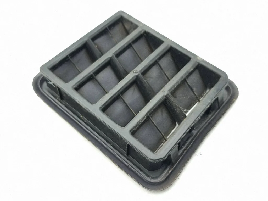 Ventilācijas režģis 05058643AA