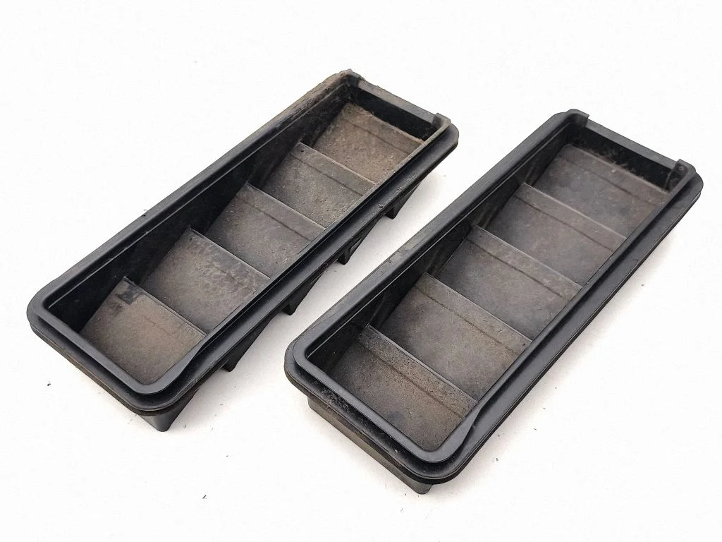 Quarter panel pressure vent GX63280B62AA